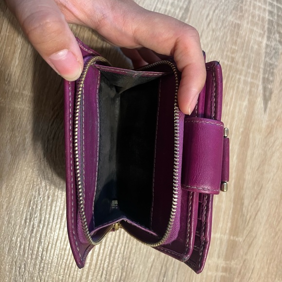 GUCCI Abbey GG Chishima Bifold Purple Leather Wallet - Picture 7 of 13